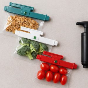 15 Vacuum Seal Clips with Pump for Extended Food Freshness